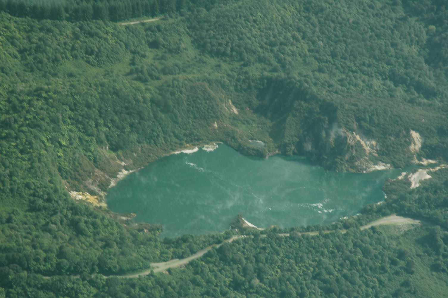 412   05 02   Rotorua uit de lucht